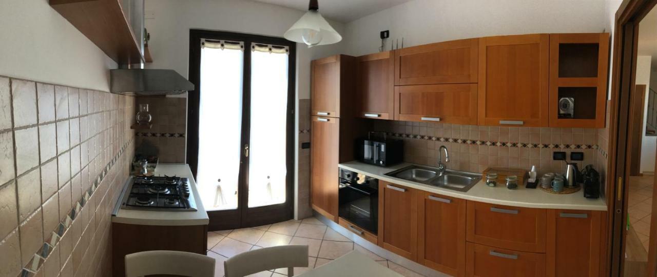 Casa Dany Hotel Lugagnano Ngoại thất bức ảnh