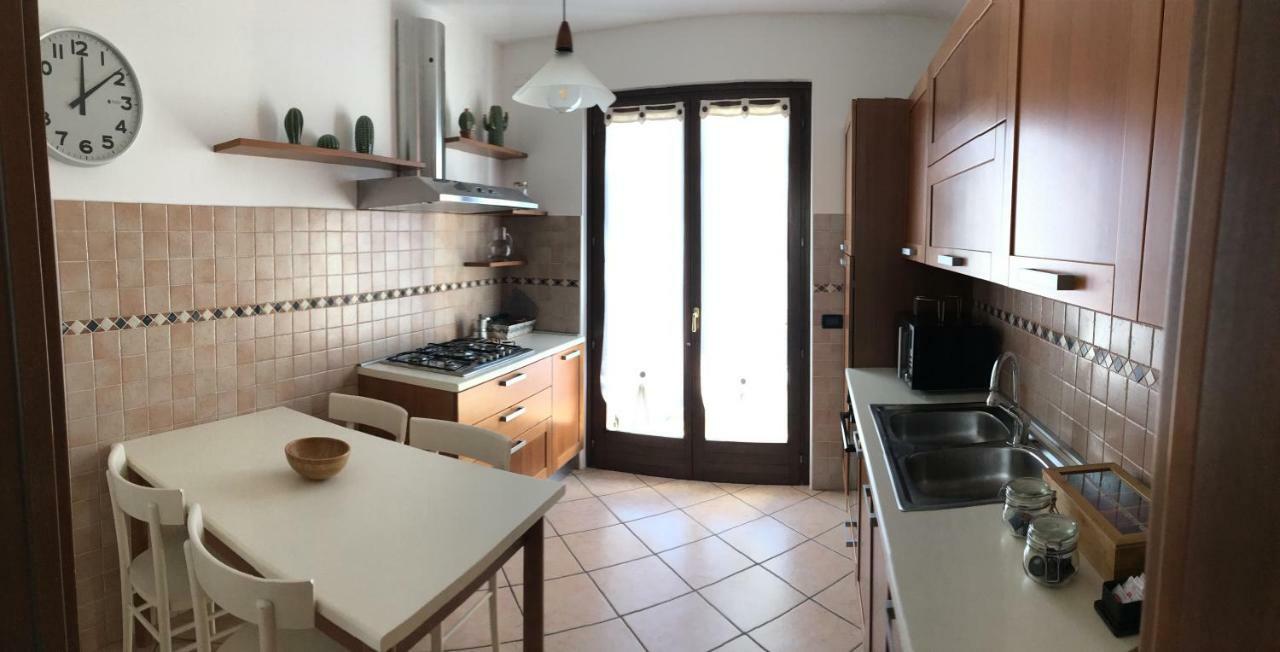 Casa Dany Hotel Lugagnano Ngoại thất bức ảnh